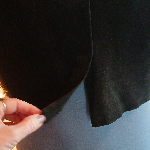 Real Fur Vest in Dark Gray - Picture 3 of 8